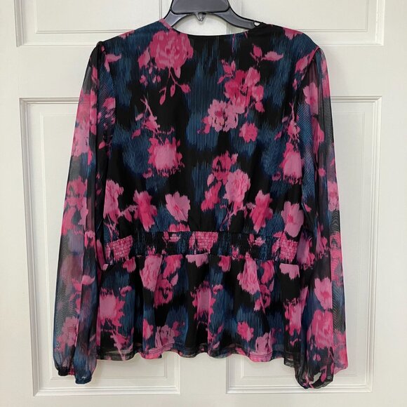 NWT Absolutely Famous Blouse Size Large - Picture 3 of 3
